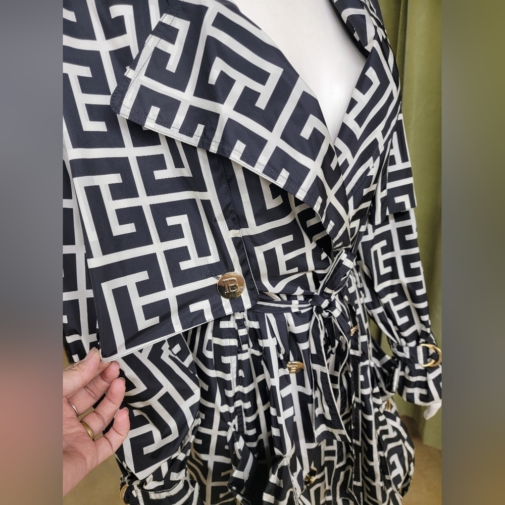 Balmain - Monogram Jacquard Pattern Trench Coat - Picture 8 of 11